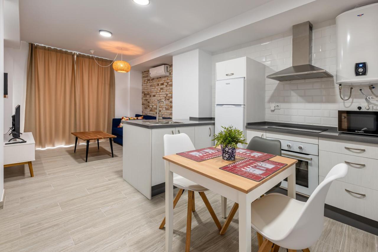 La Trinidad Suites Фуэнхирола Экстерьер фото